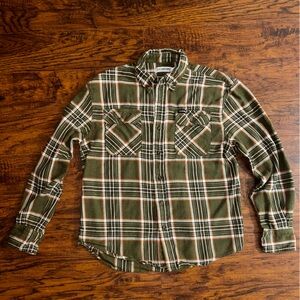 Fieldstone Cattleman Men’s Woodsman Plaid Flannel Long Sleeve Button Down Shirt